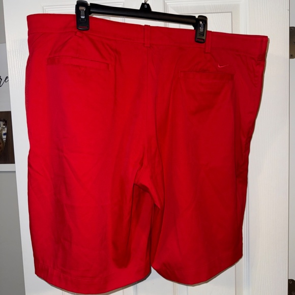 MENS NIKE GOLF SHORTS - Picture 3 of 4